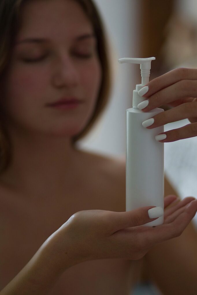 ベビーに最適なマッサージで快眠を促すオイルは？